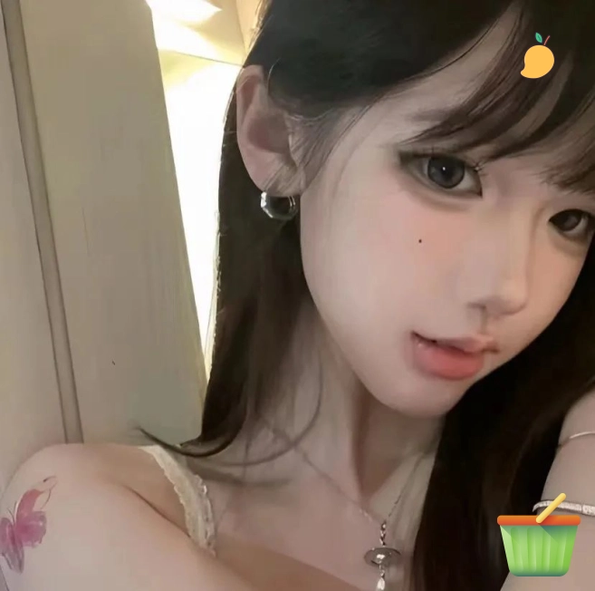 何女士